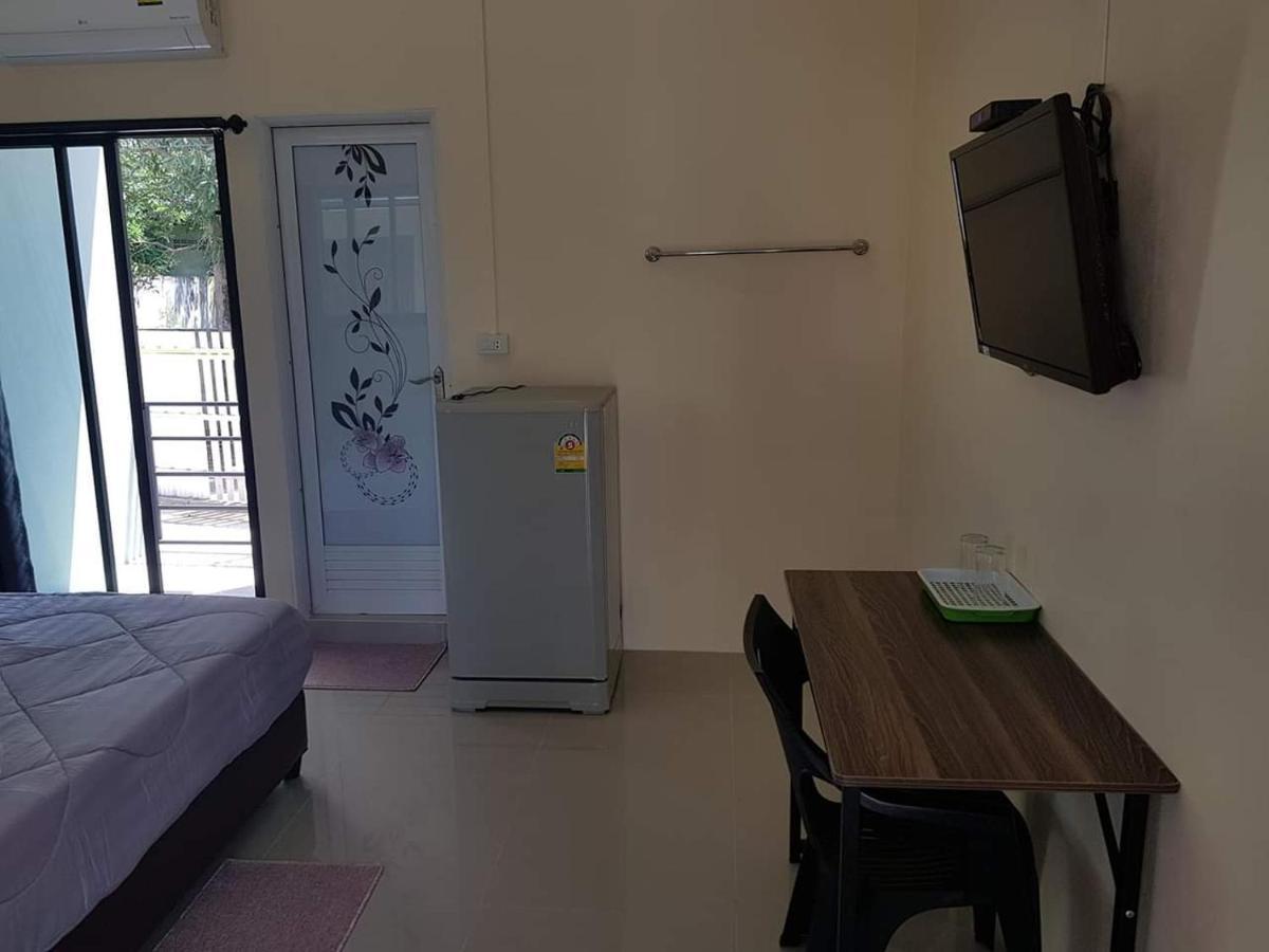 Room62 Lom Sak Ngoại thất bức ảnh